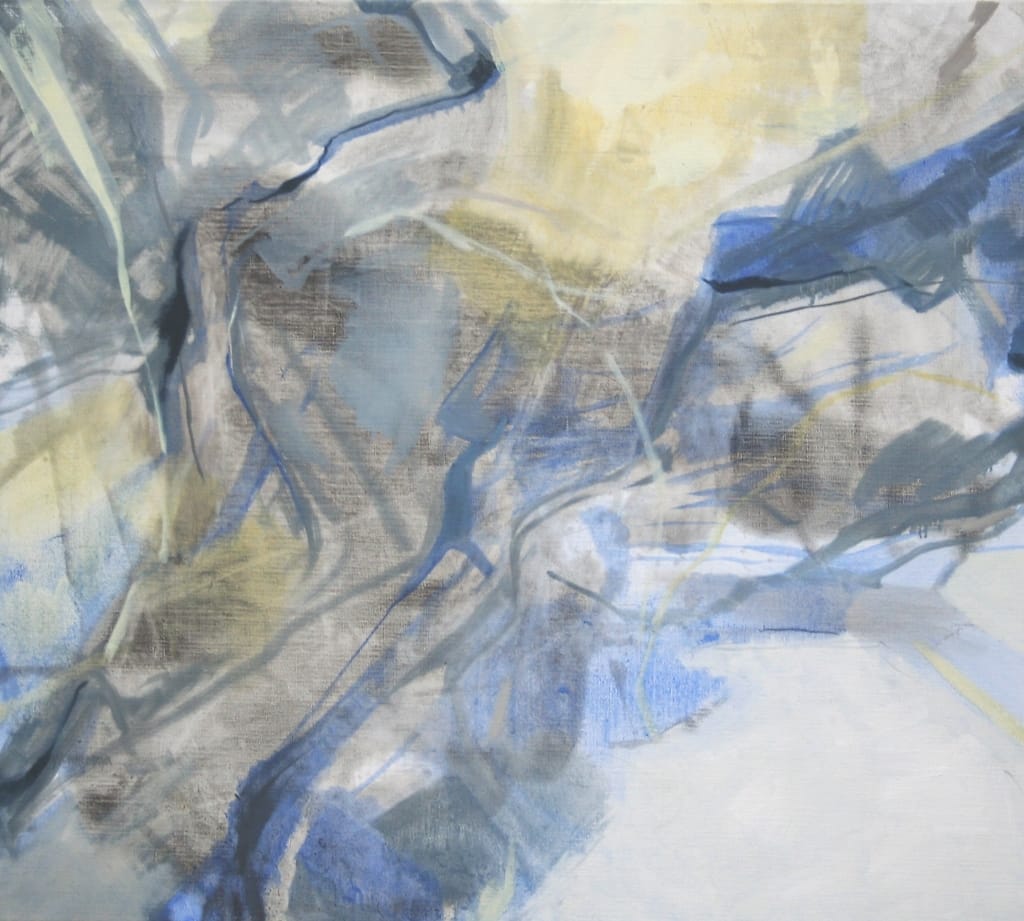 Abstract schilderij waarin grote vlakken in zachte kleuren afgewisseld worden met levendige lijnen. Voorstelling doet denken aan witte rotsblokken met helmgras.